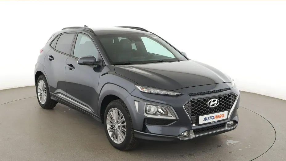 HYUNDAI Kona -