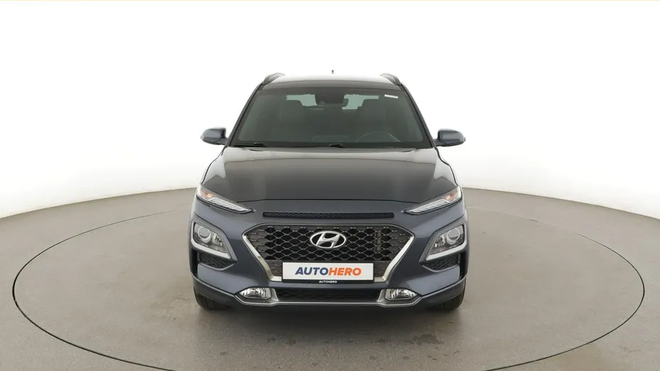HYUNDAI Kona -