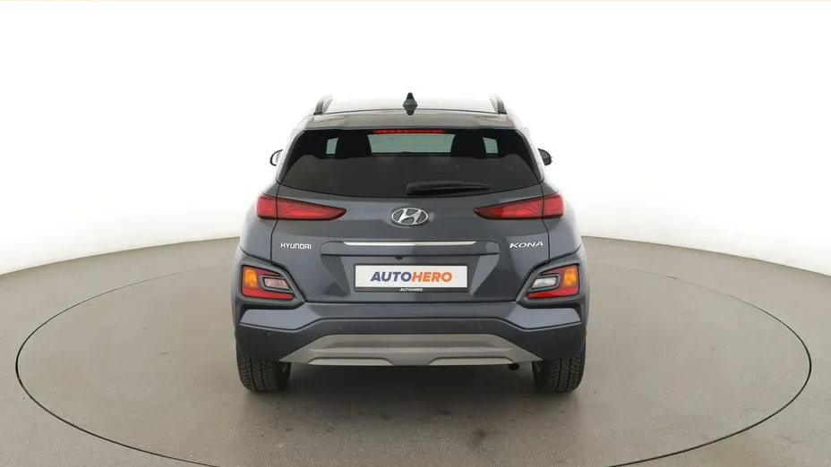 HYUNDAI Kona -