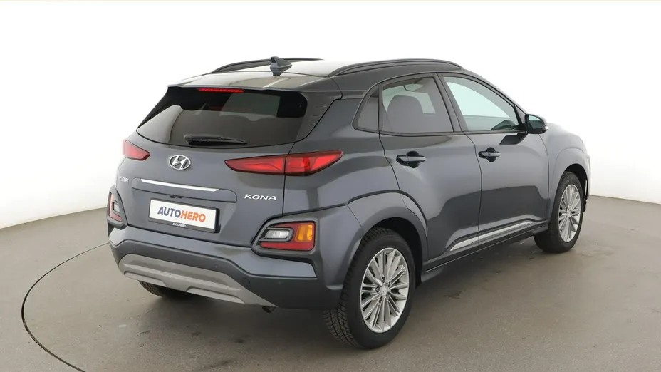 HYUNDAI Kona -