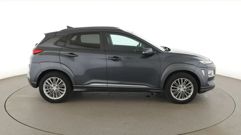 HYUNDAI Kona -