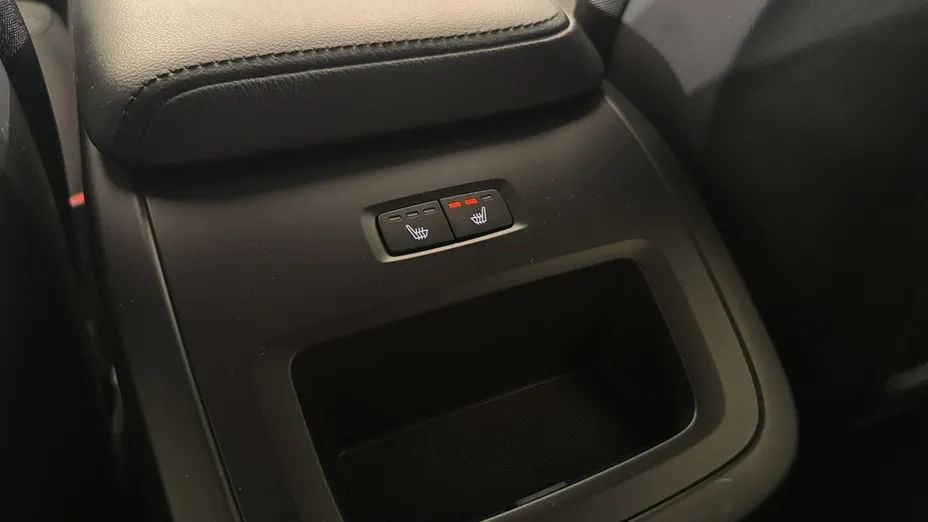 VOLVO V60 -