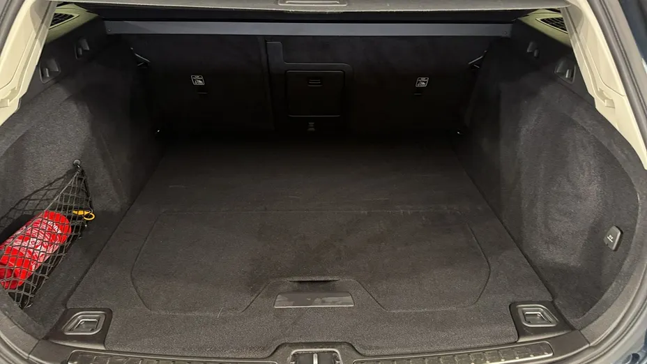 VOLVO V60 -