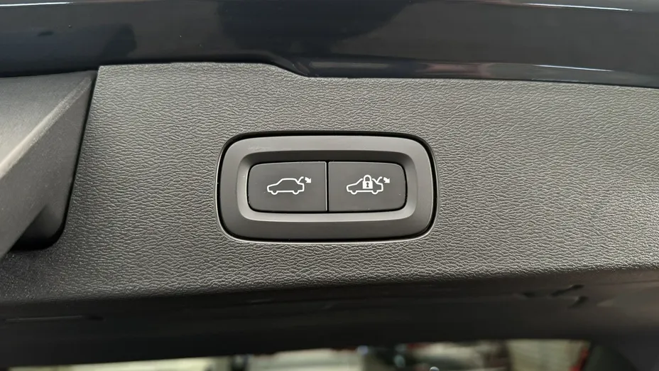 VOLVO V60 -