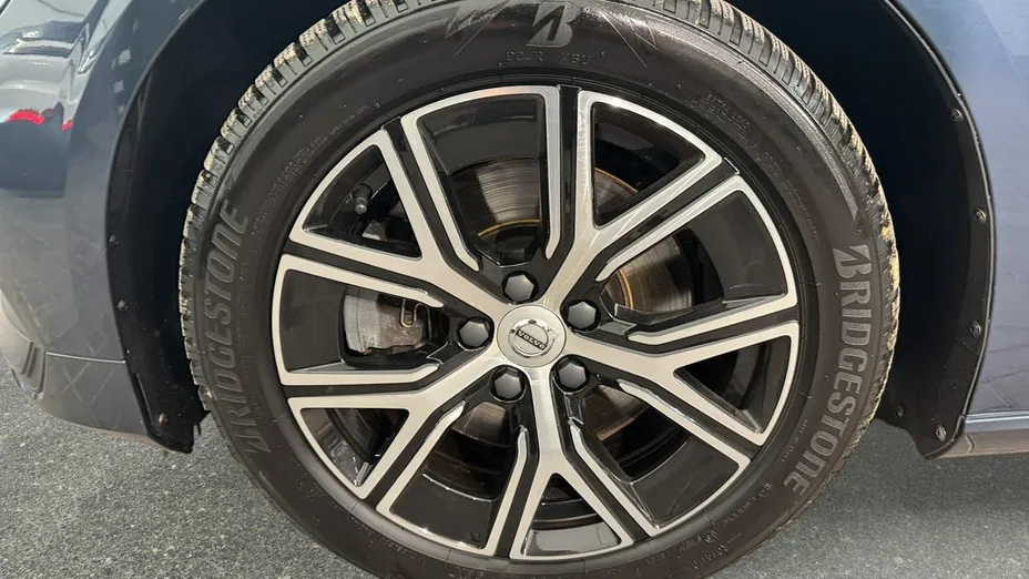 VOLVO V60 -