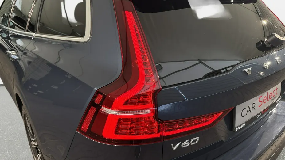 VOLVO V60 -