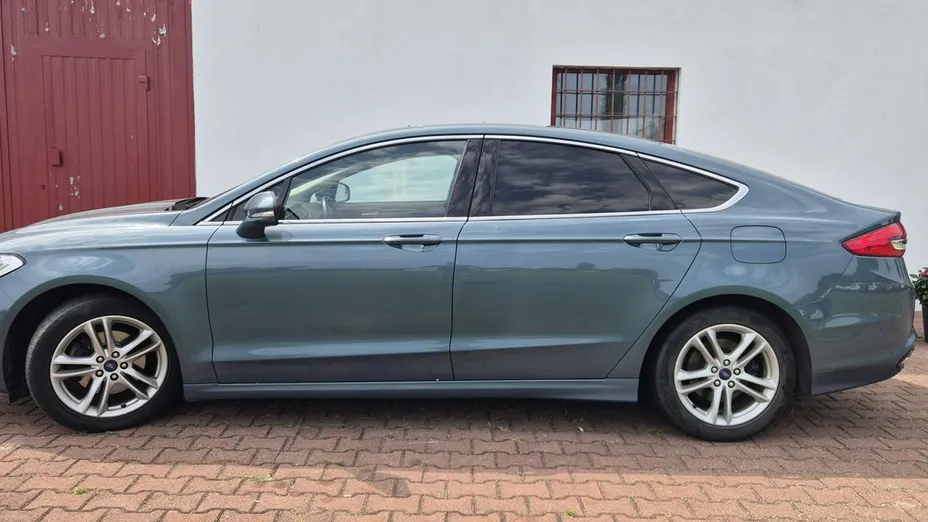 FORD Mondeo -
