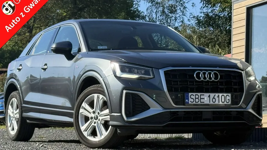 AUDI Q2 -
