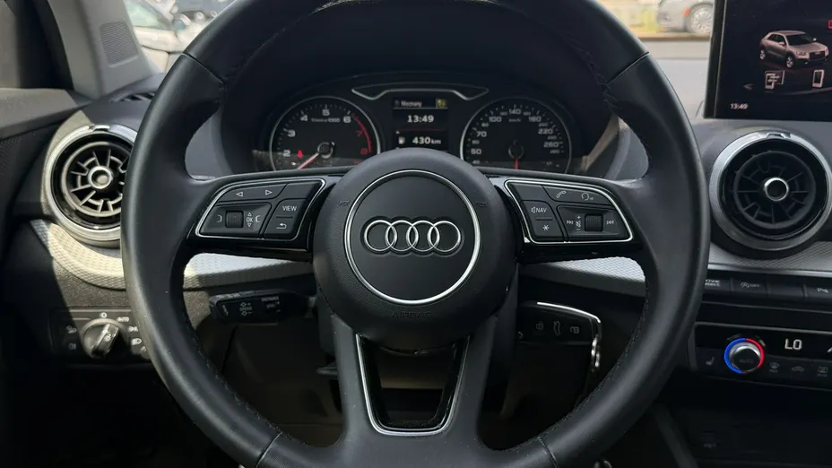 AUDI Q2 -