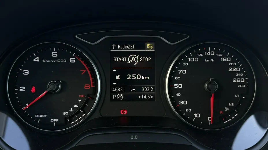 AUDI Q2 -