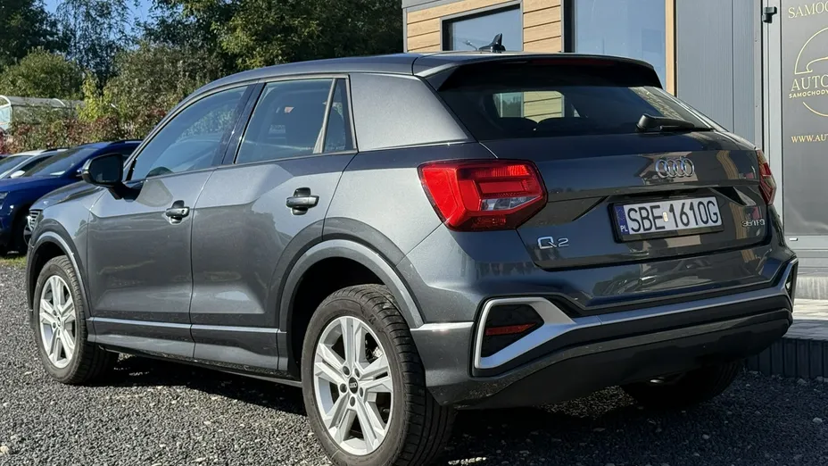 AUDI Q2 -