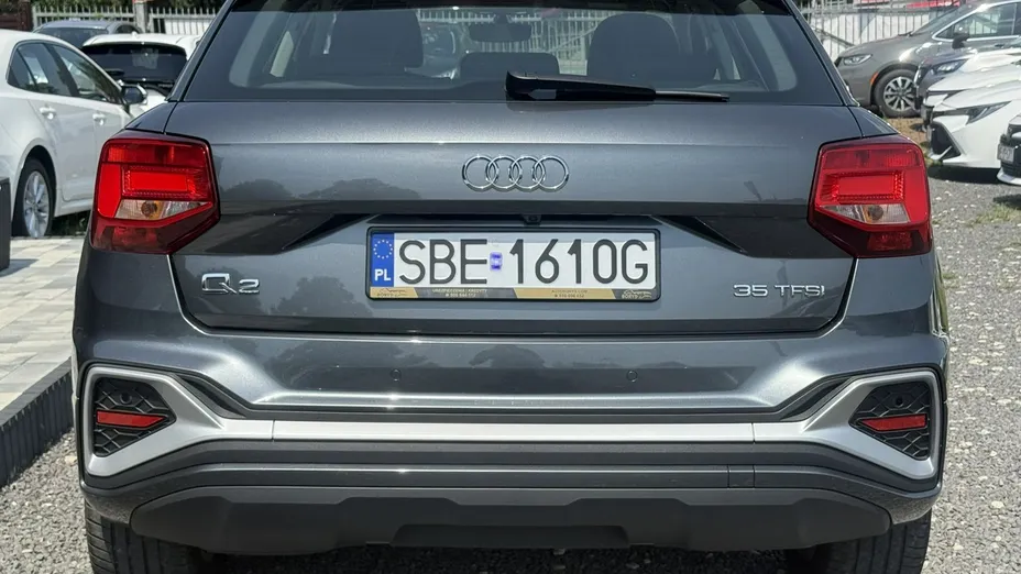 AUDI Q2 -