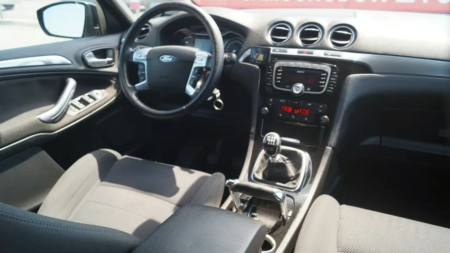 FORD S-MAX -
