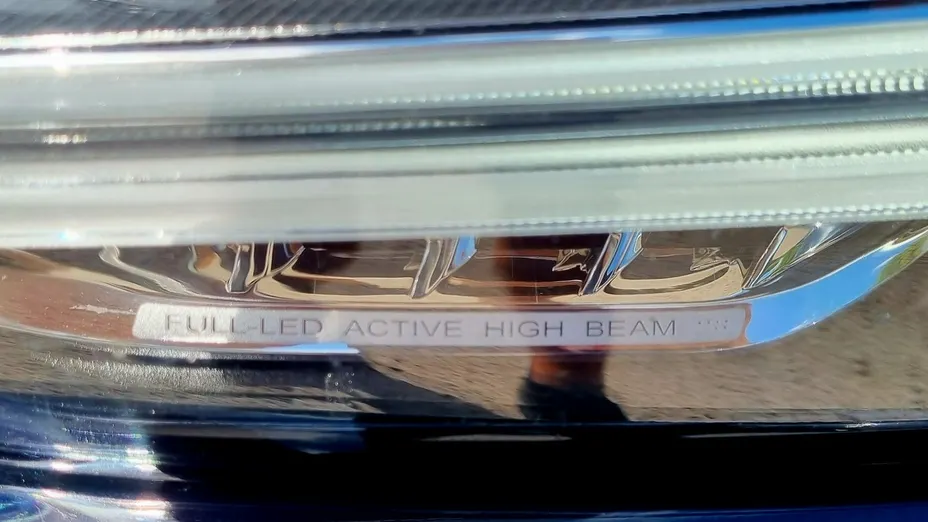 VOLVO V90 -