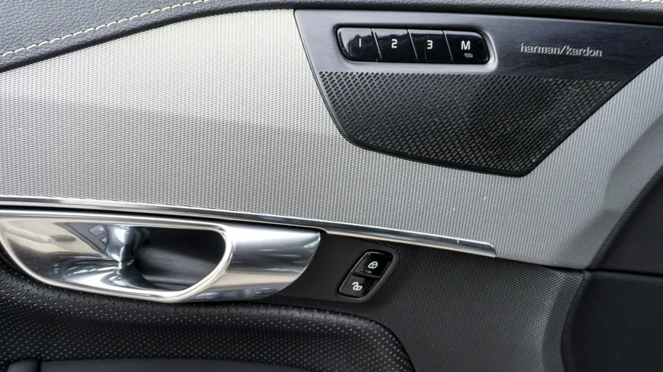 VOLVO XC90 -