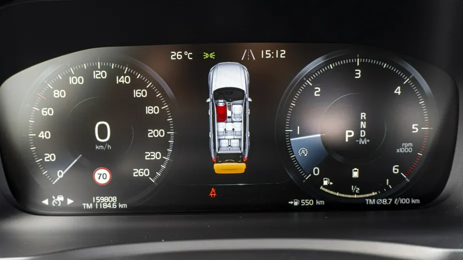 VOLVO XC90 -