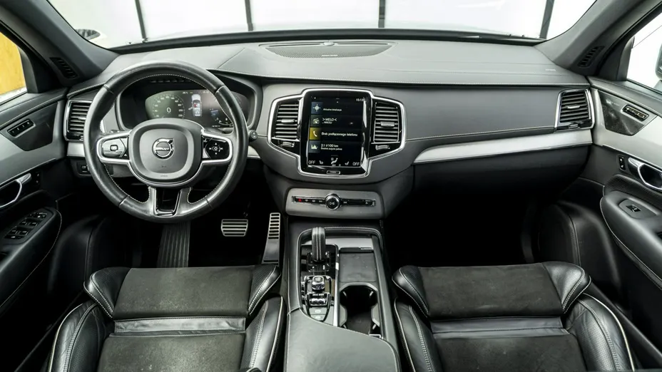VOLVO XC90 -