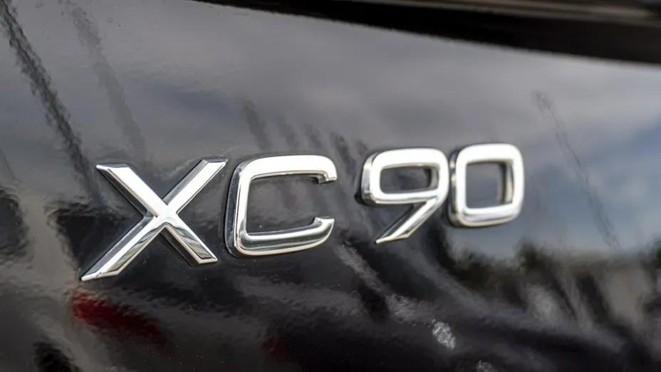VOLVO XC90 -