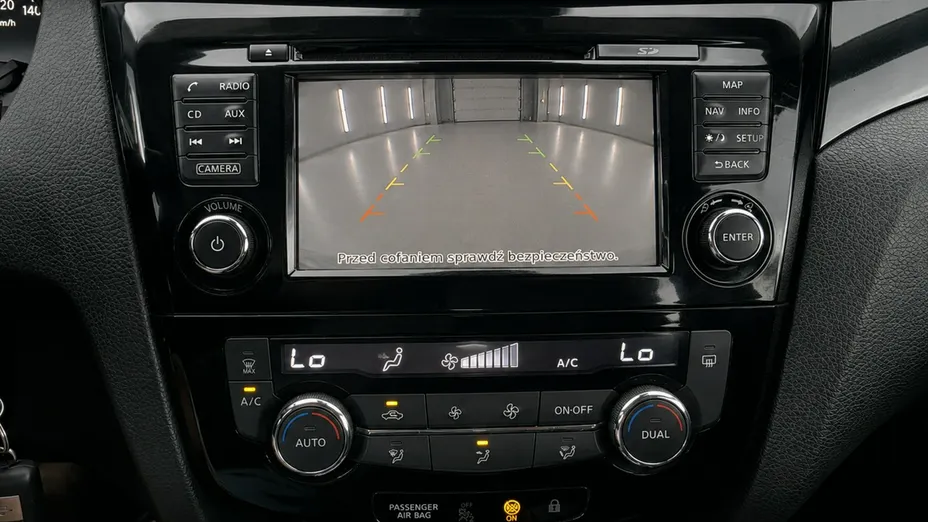 NISSAN Qashqai -