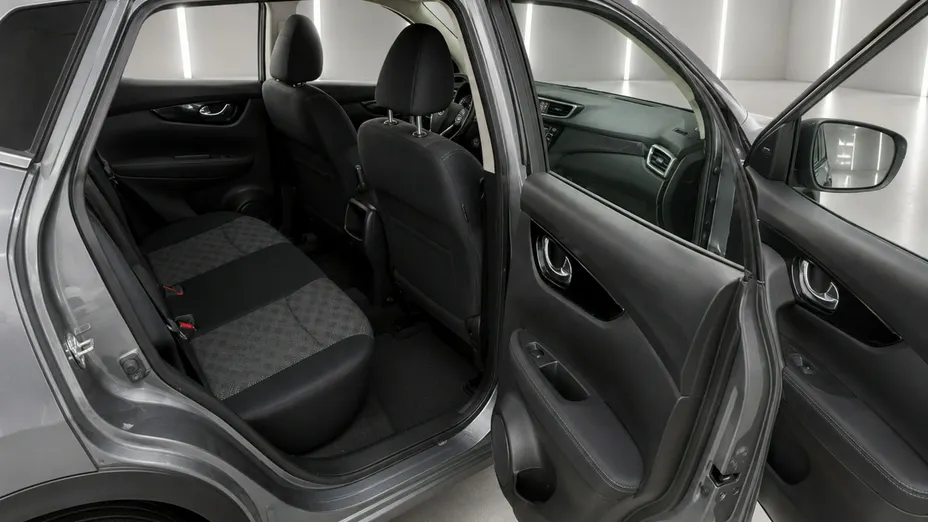 NISSAN Qashqai -