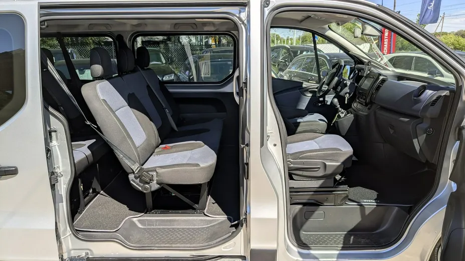 OPEL Vivaro -
