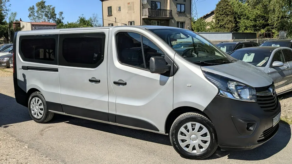 OPEL Vivaro -