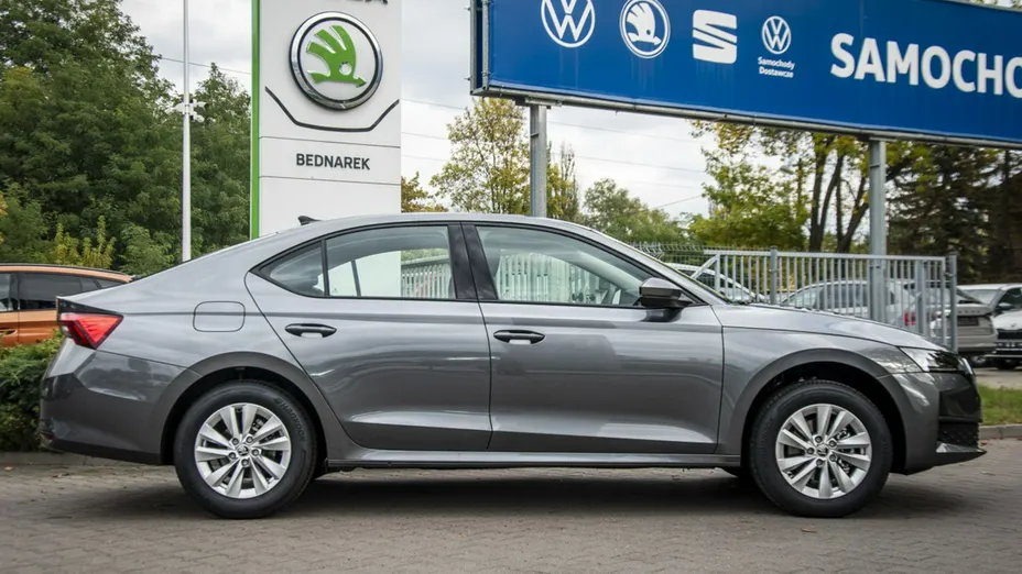 SKODA Octavia -