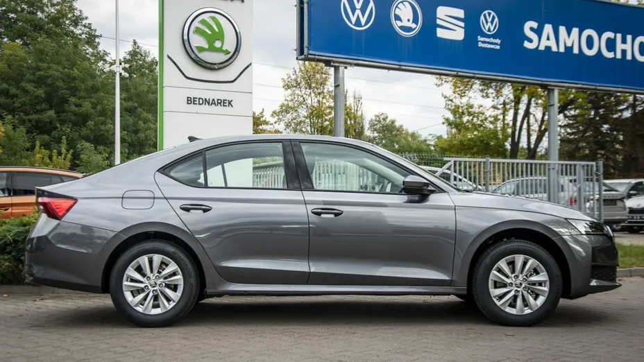 SKODA Octavia -