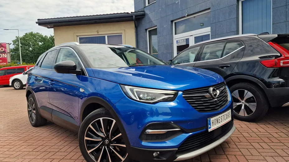 OPEL Grandland X -