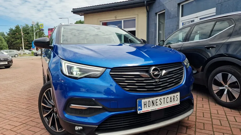 OPEL Grandland X -