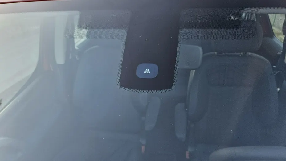 PEUGEOT Partner -
