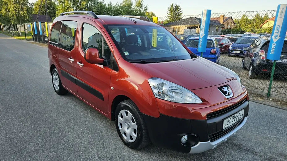 PEUGEOT Partner -