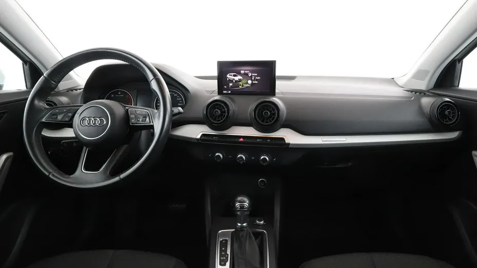 AUDI Q2 -