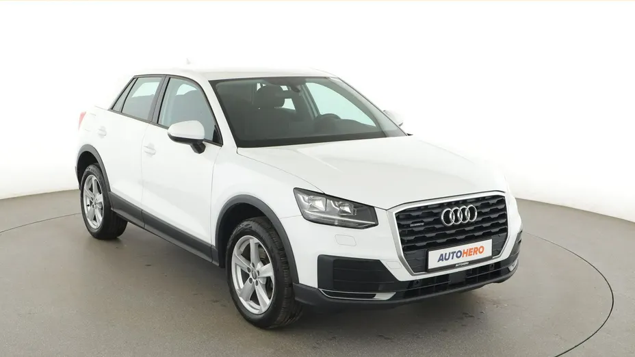AUDI Q2 -