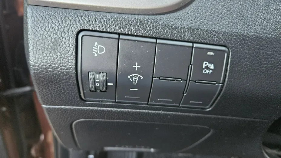 HYUNDAI i30 -