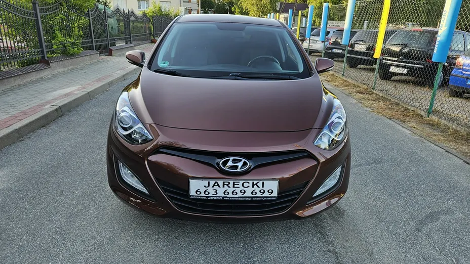 HYUNDAI i30 -