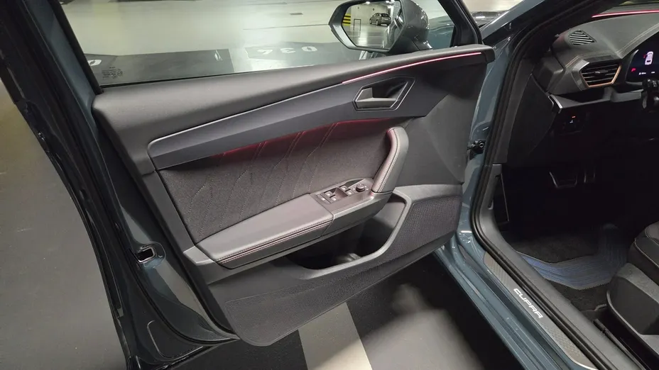 CUPRA Leon -
