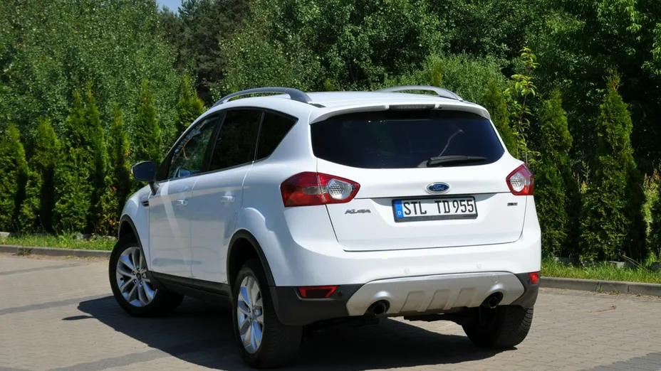 FORD Kuga -