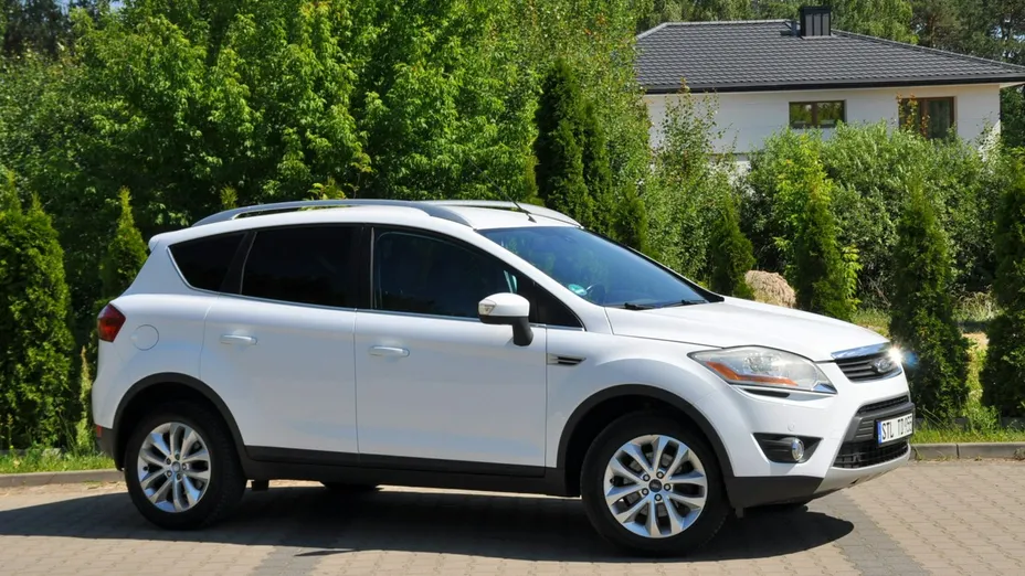 FORD Kuga -