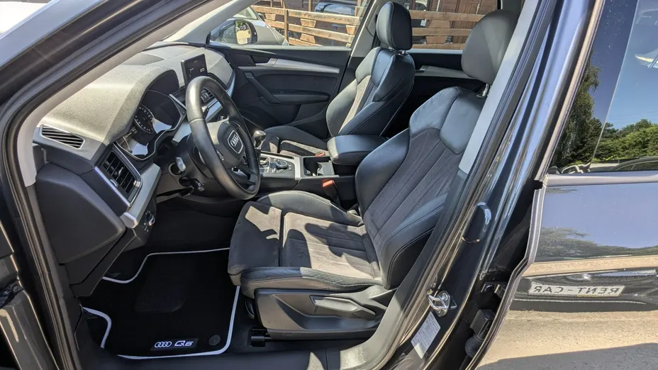 AUDI Q5 -