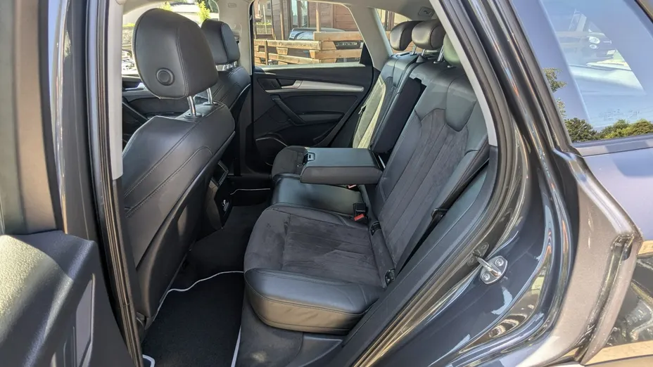 AUDI Q5 -