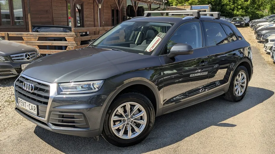 AUDI Q5 -