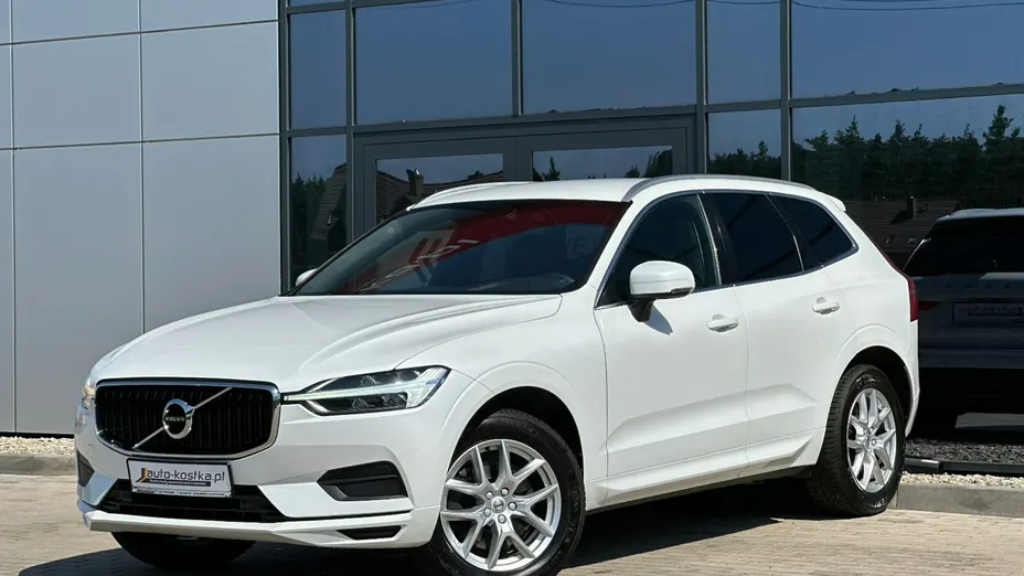VOLVO XC60 -