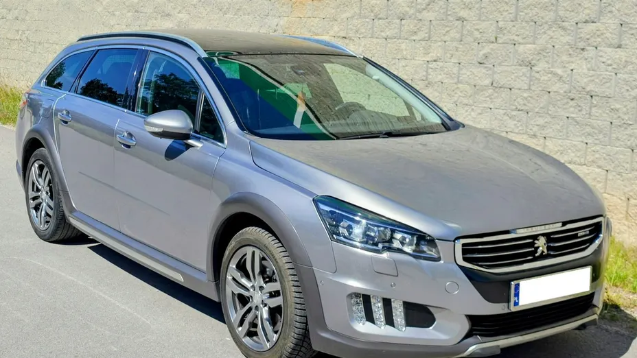 PEUGEOT 508 -