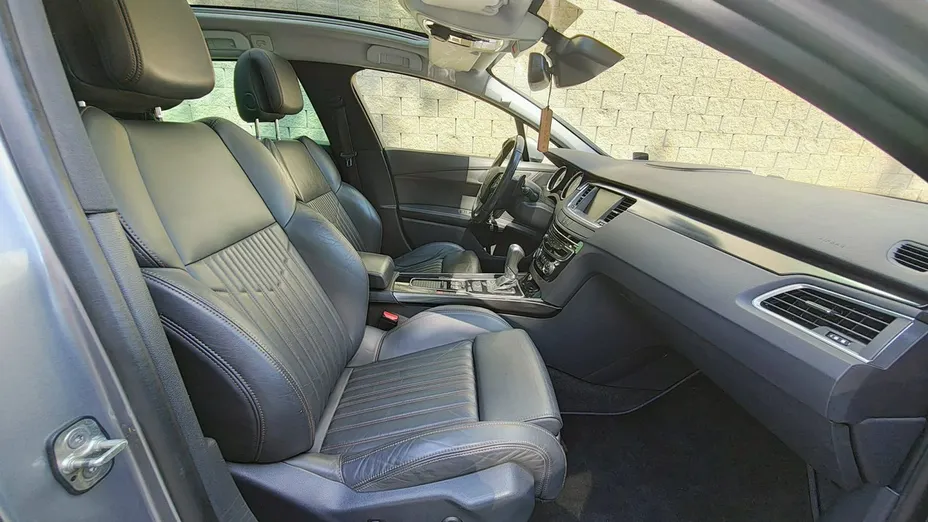 PEUGEOT 508 -