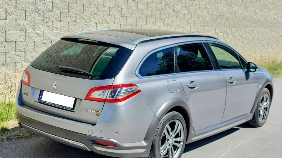 PEUGEOT 508 -