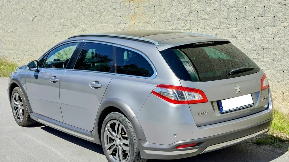 PEUGEOT 508 -