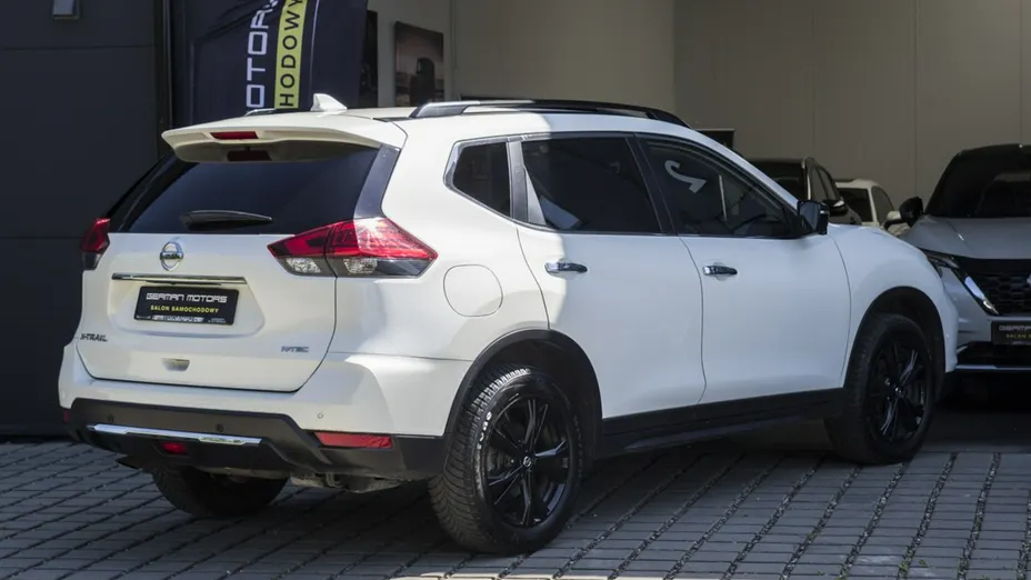 NISSAN X-Trail -