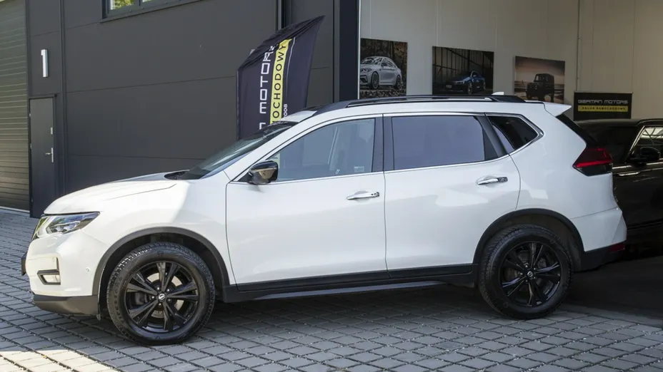 NISSAN X-Trail -