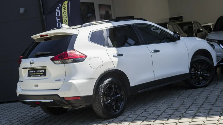 NISSAN X-Trail -